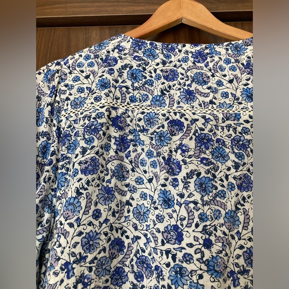 Lucky Brand Blue Floral Flowy Blouse Shirt Top Medium - Picture 7 of 7